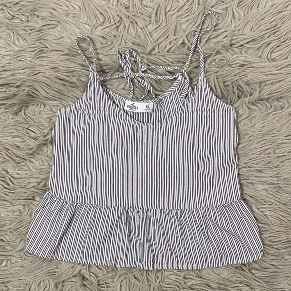 Hollister Gray Sleeveless Camisole with Tie Front Peplum
